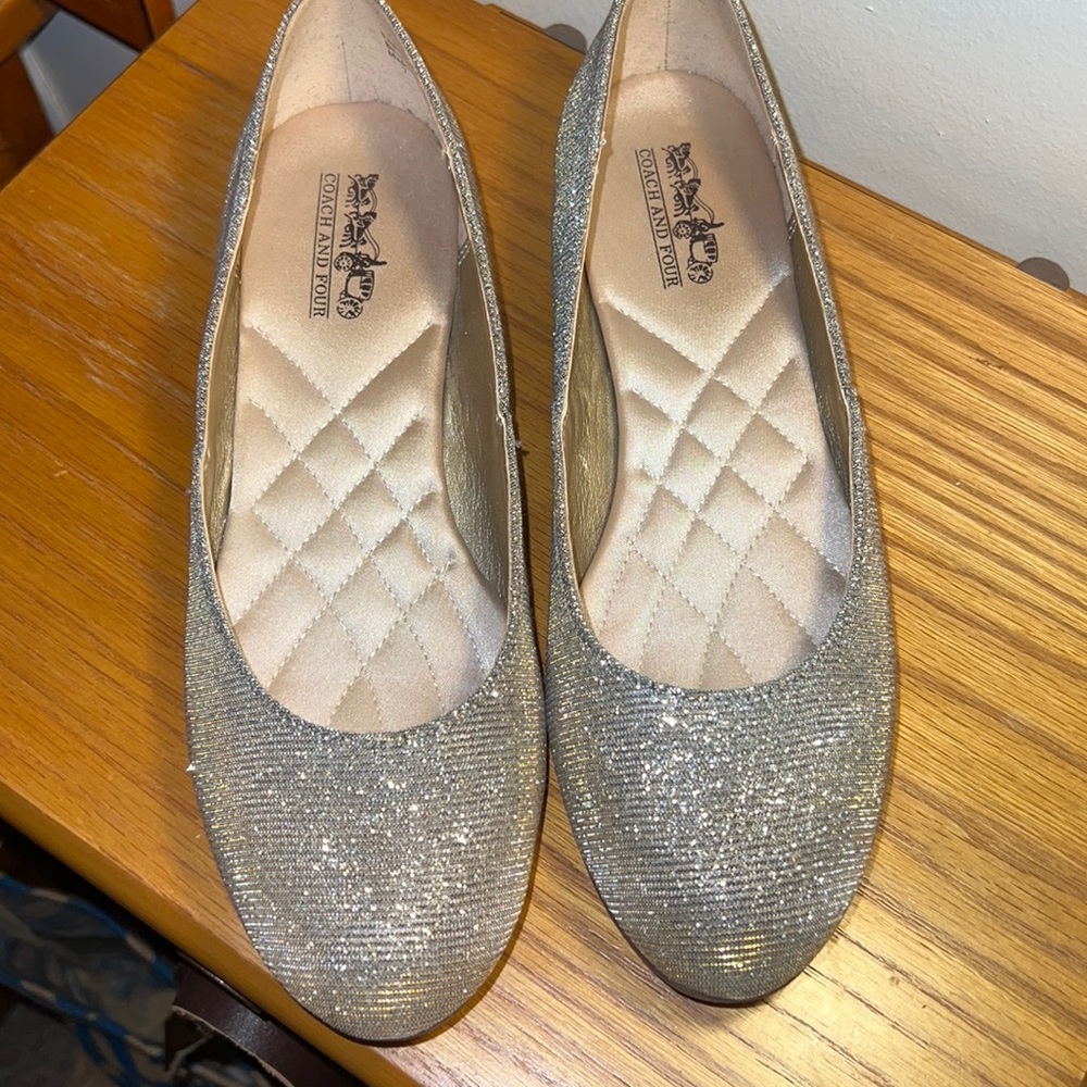 Coach and Four woman gold silver shiny flat size 7